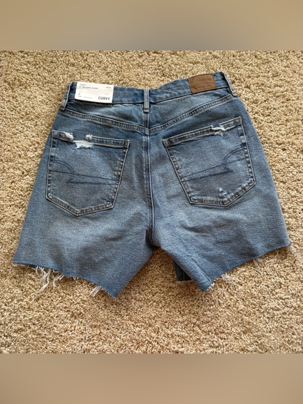 American Eagle Curvy 6” Relaxed Denim Shorts Distressed High Rise NWT Size 2 - Picture 6 of 9